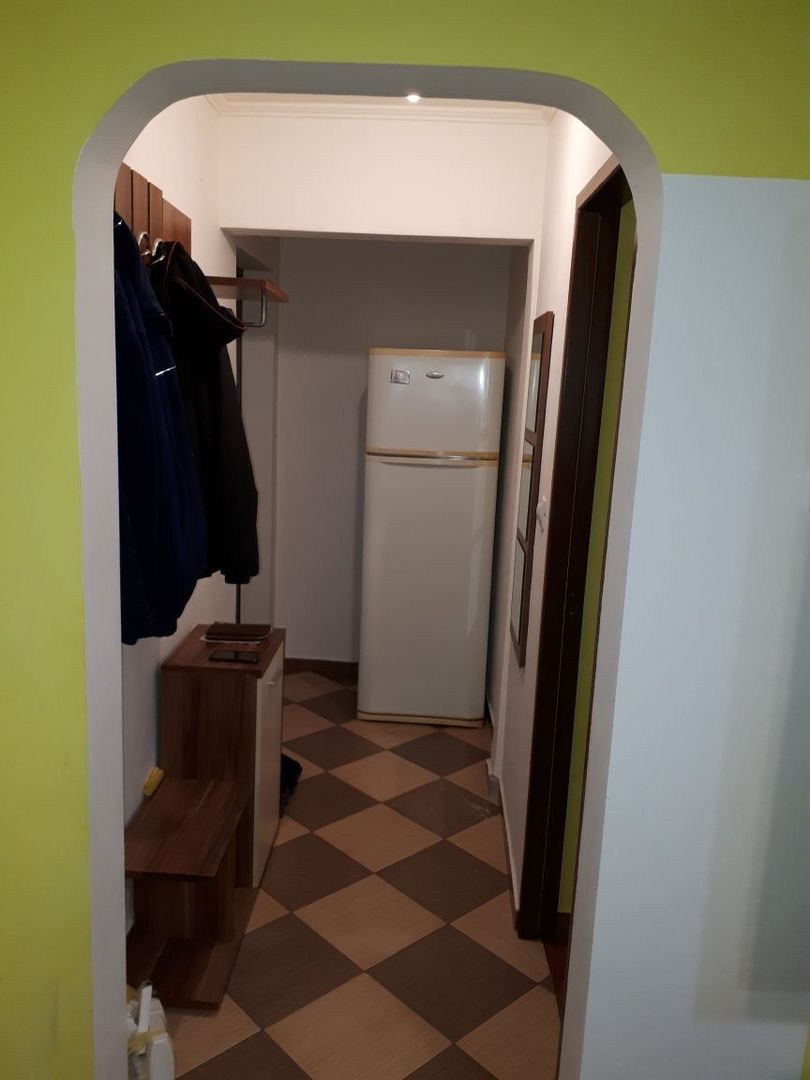 Vand apartament 2 camere confort 2 - Poză 3