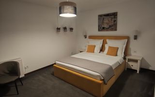 Imobil deosebit de vânzare în Centrul Vechi al Brașovului - Poză 7