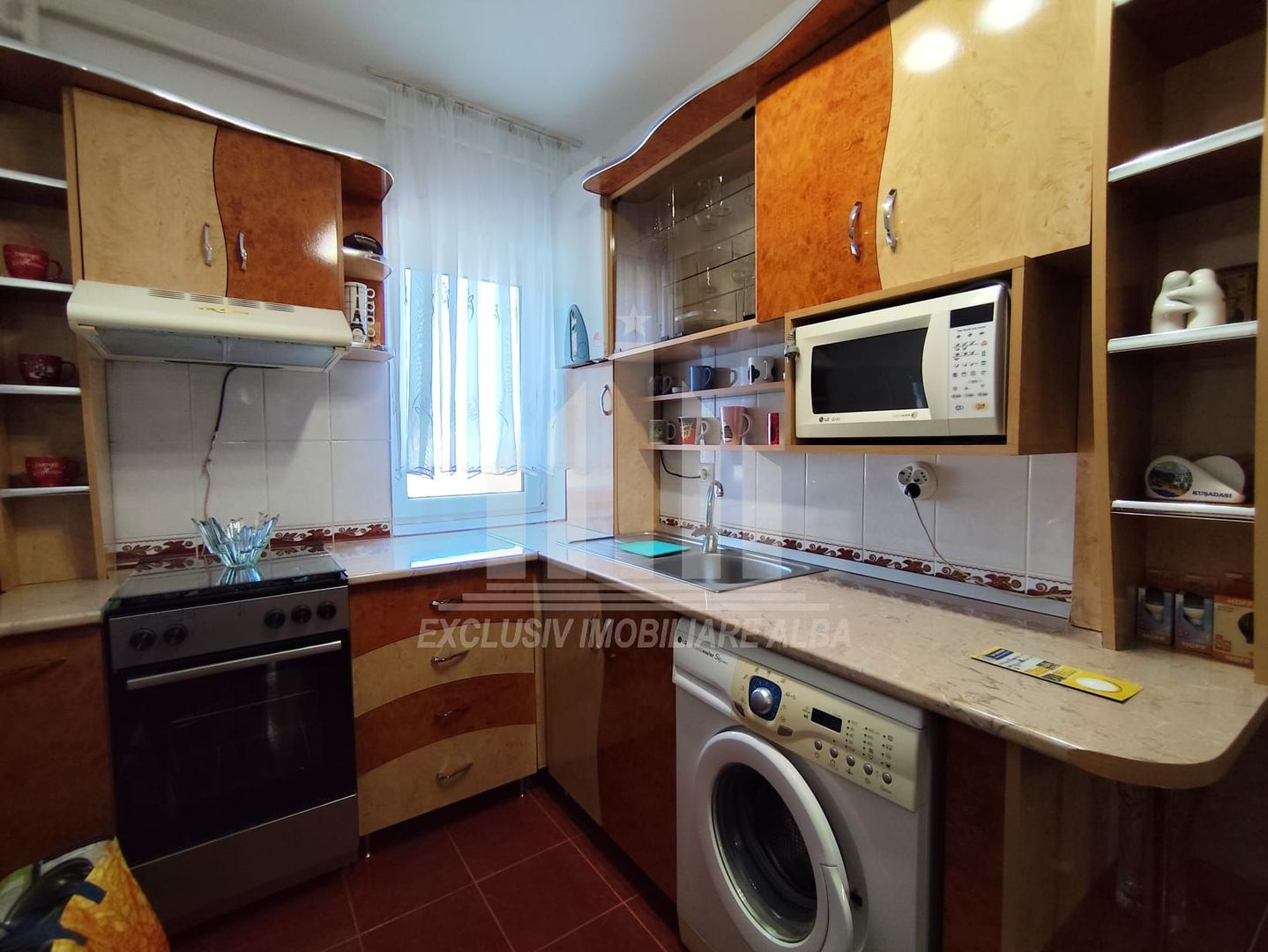 Apartament cu 2 camere de vanzare, Cetate - Poză 3