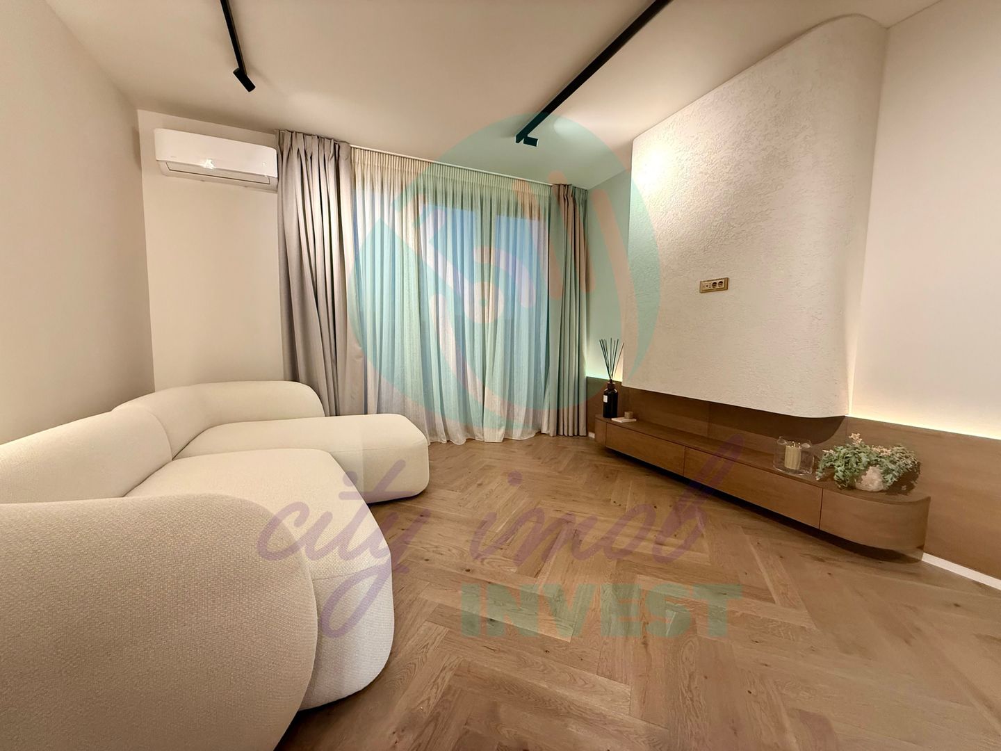 Apartament spectaculos cu 3 camere și dressing walk-in | Design premium | Vedere - Poză 1