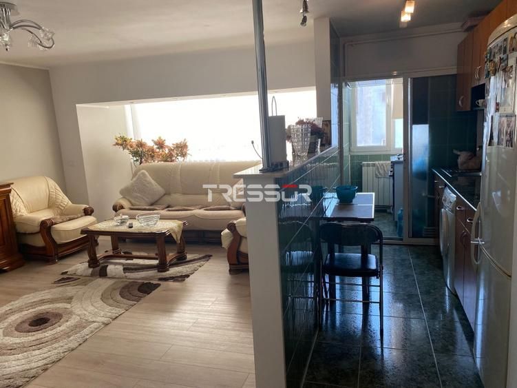 Apartament 3 camere decomandat | 69 mp | Trocadero | Centrală proprie - Poză 2
