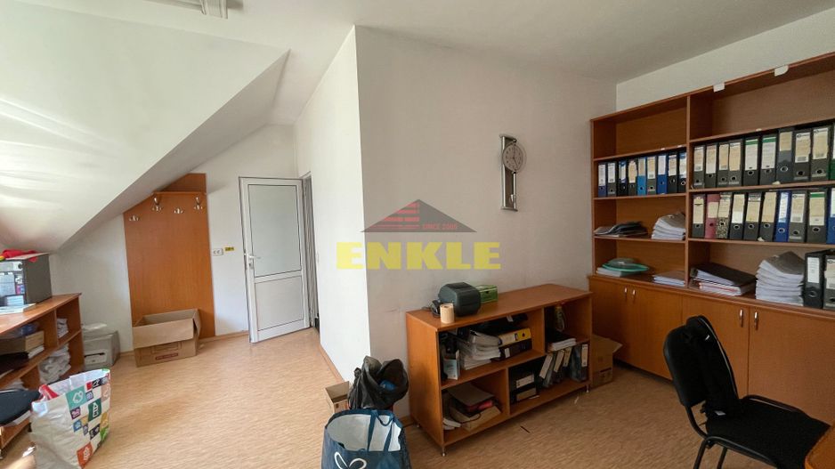 De vânzare: Hală industrială cu anexă birouri/apartament - Poză 3