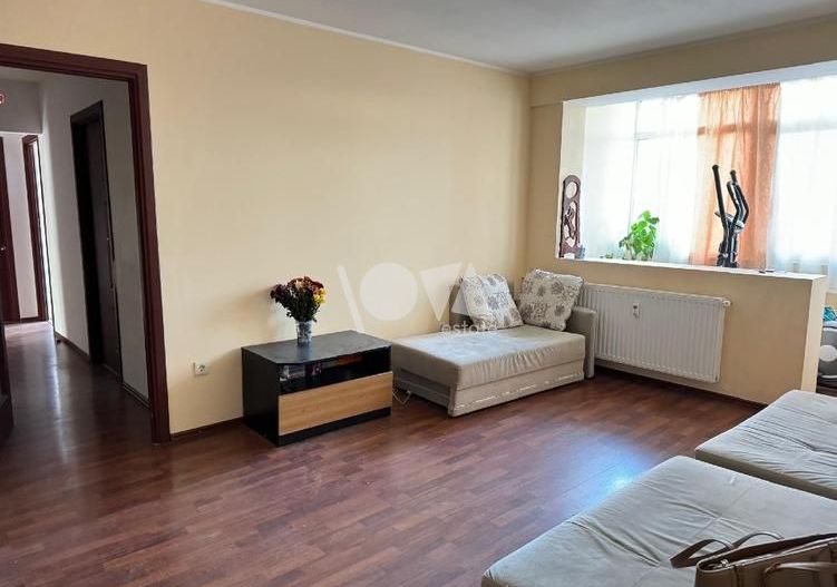 De vânzare: apartament 4 camere Apusului - Poză 3