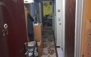 Vand apartament 3 camere zona Casa de cultura - Poză 4