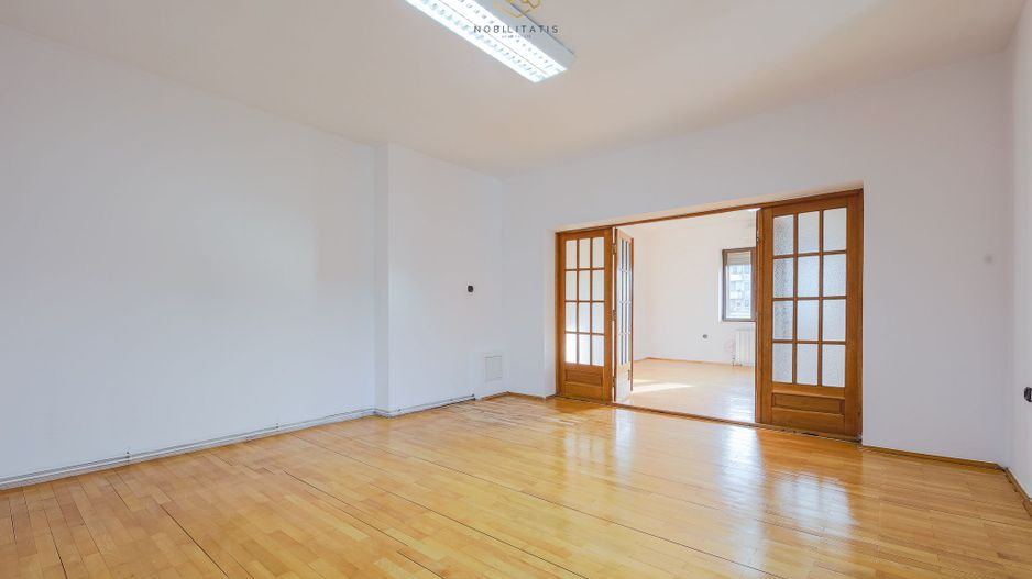 Inchiriat - Spatiu birouri 135 mp | Curte privata, 6 locuri parcare - Poză 38