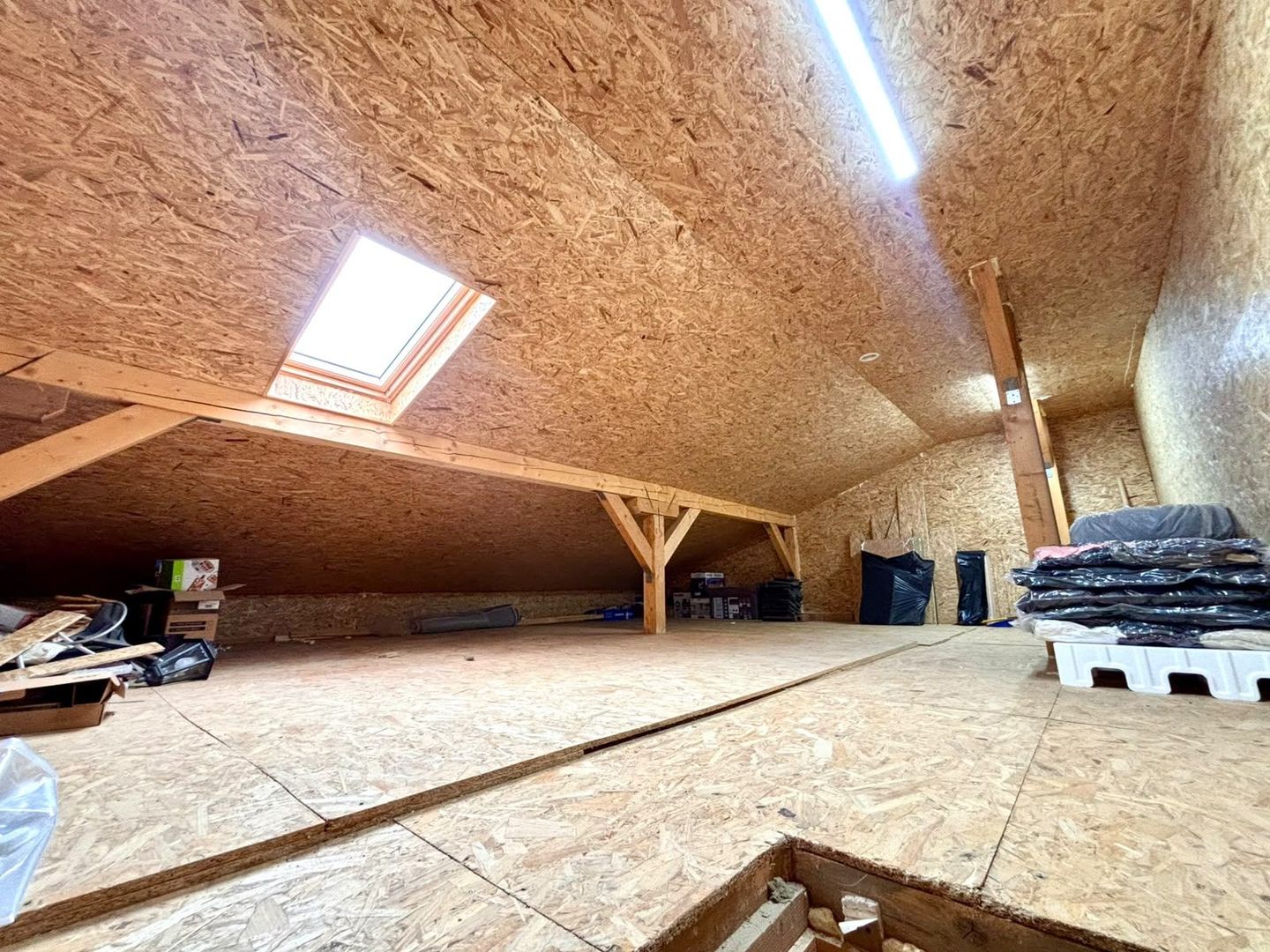 Apartament modern cu 2 camere în Șelimbăr - Poză 9