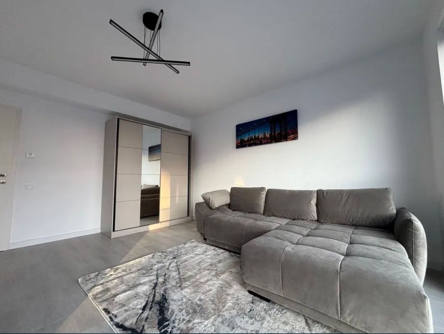 GARSONIERA SALAJ, LOC PARCARE, CENTRALA TERMICA,BUCATARIE INCHISA - Poză 4