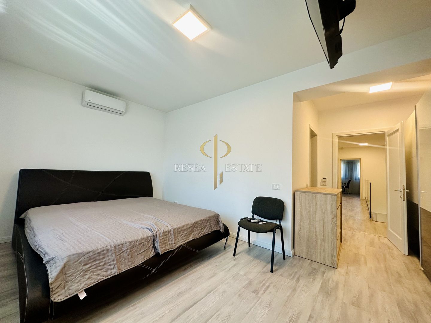 Casă modernă P+1E de închiriat – Lipovei, mobilată și utilată - Poză 5