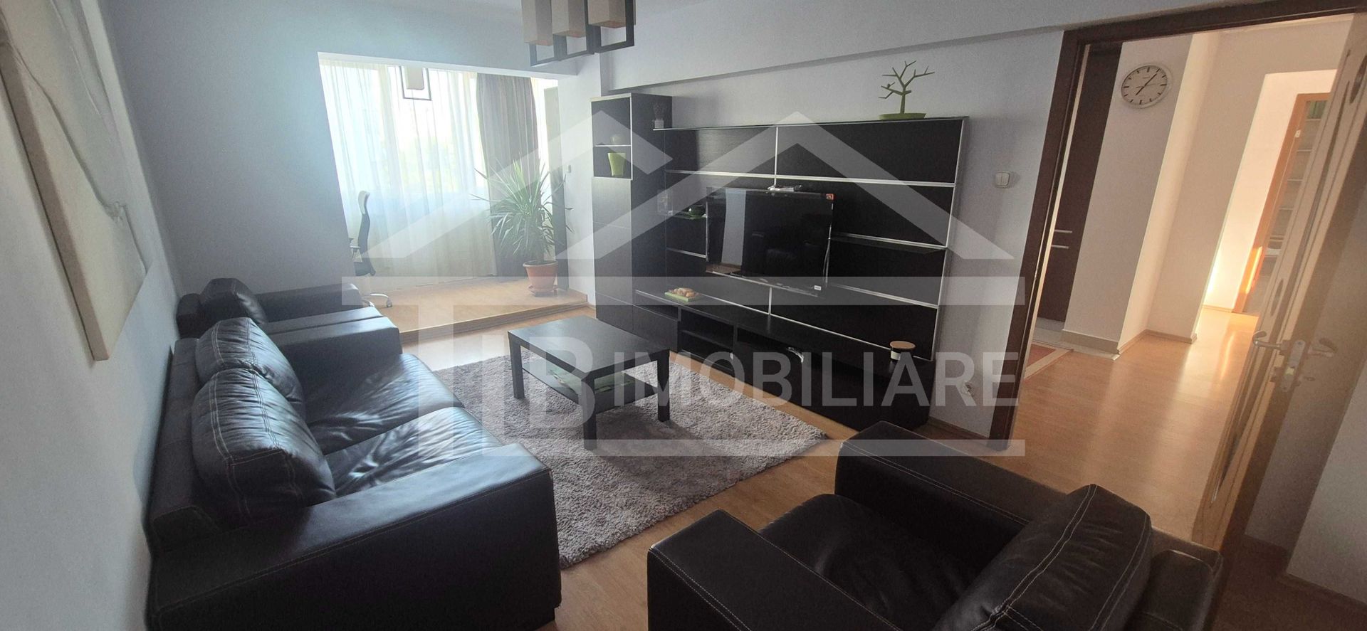 Apartament cu 3 camere, 82mp, Zona B-dul Pandurilor - Poză 1
