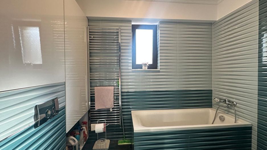 Apartament 3 camere de vanzare Zona Compozitorilor - Poză 6