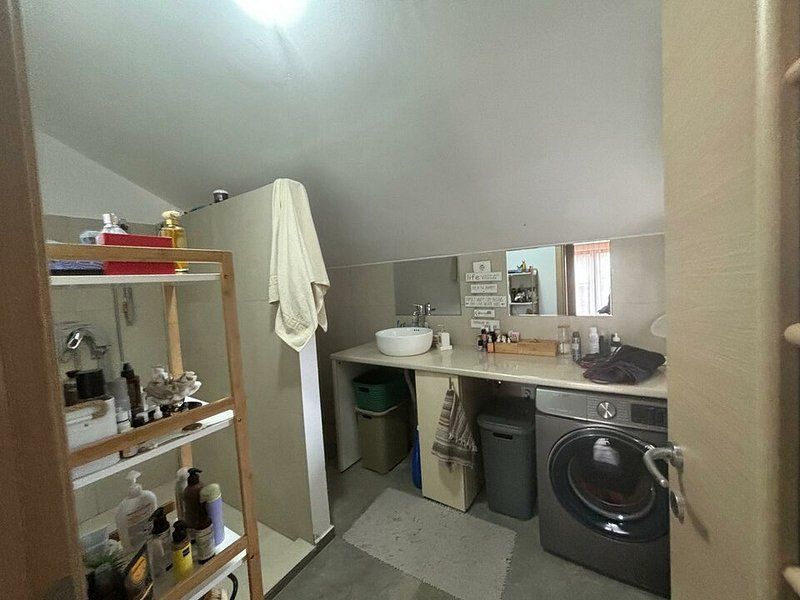 Vilă cu 4 camere de vânzare Dumbravita 144 mp - Poză 7