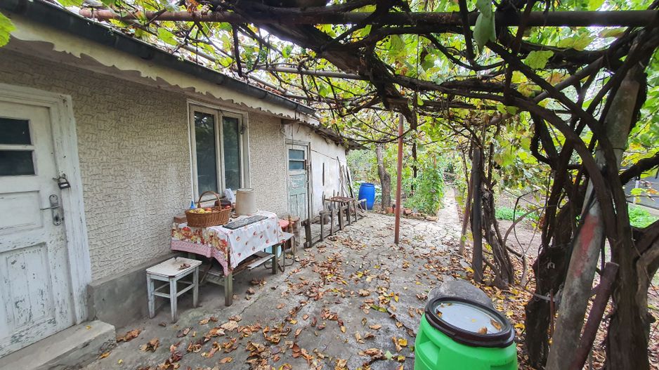 CASĂ INDIVIDUALĂ + teren 500 mp, zona CENTRALĂ; - Poză 3