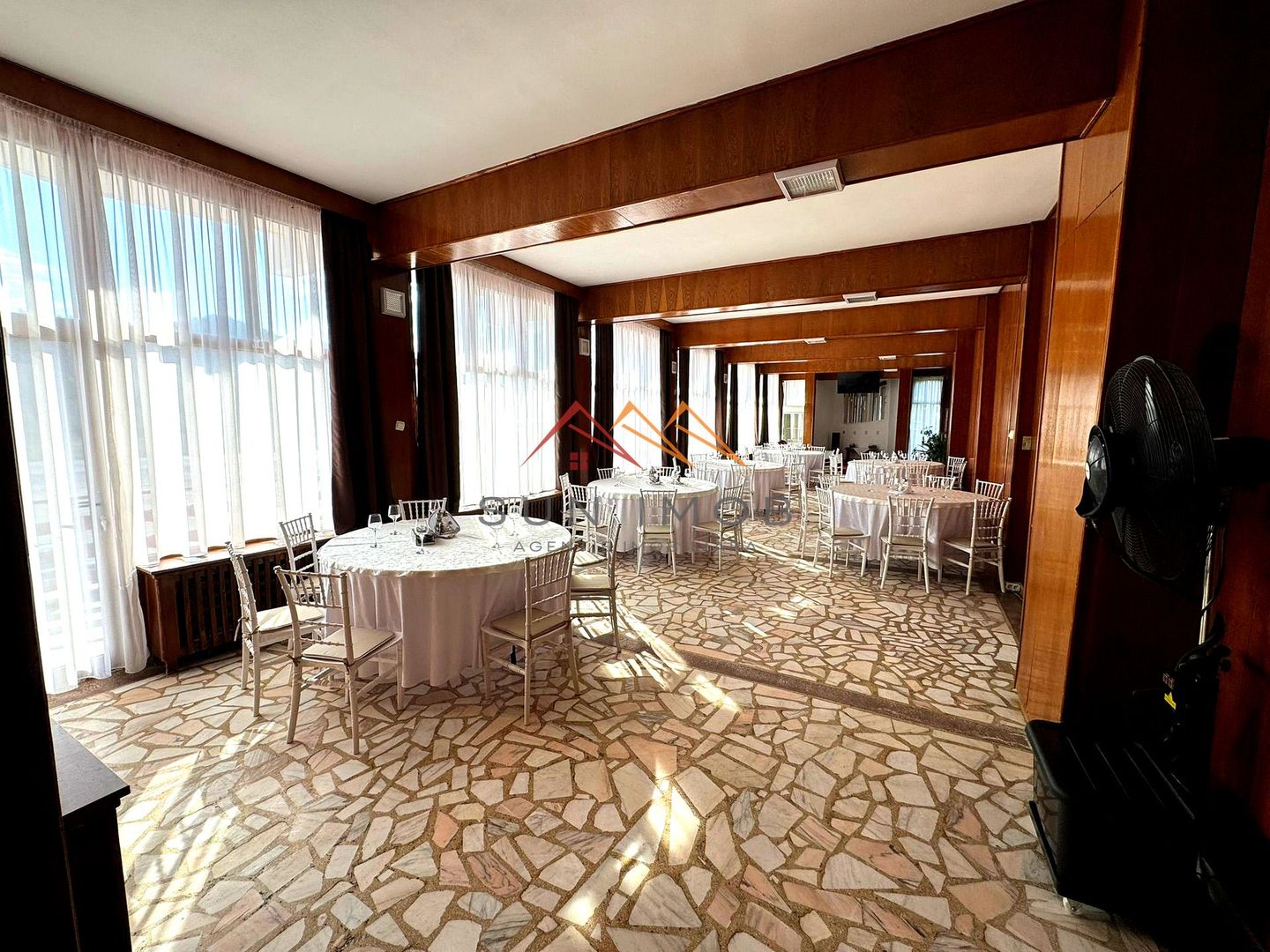Oportunitate unică Valea Prahovei, hotel+vilă+business, teren 8137 mp - Poză 23