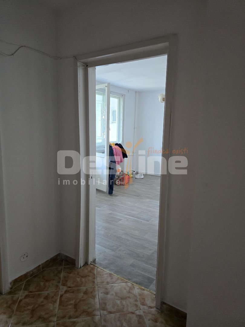 APARTAMENT 3 CAMERE SEMIDECOMANDAT - Poză 15