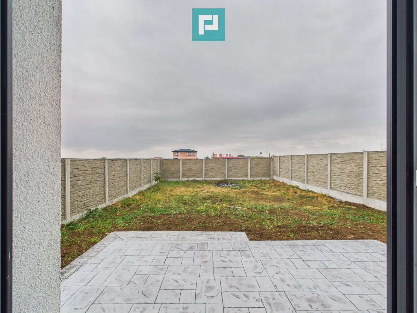 Duplex cu 3 camere și curte generoasă în Pișchia - Poză 9