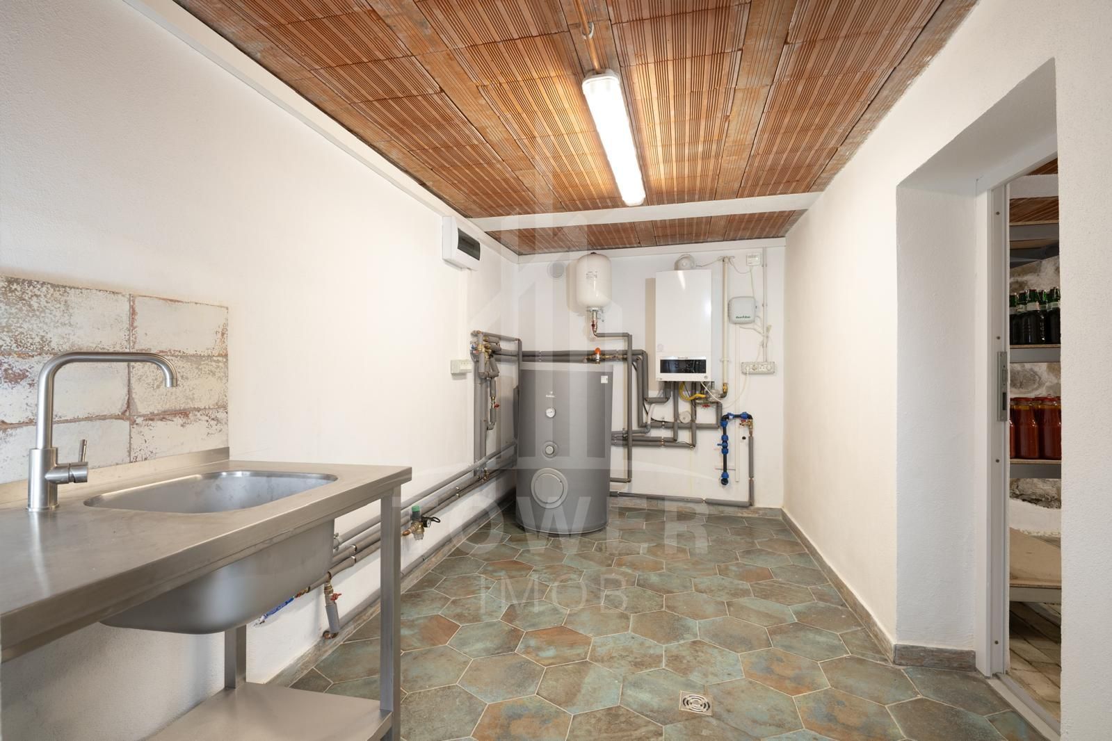 Casa de vis înt-un loc de basm - Cisnădioara/ de închiriat - Poză 10