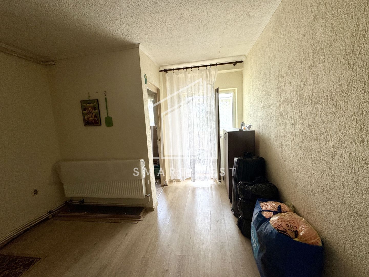 Garsoniera + balcon | Parter | Zona Micro 17,  str. Ostrovului - Poză 3