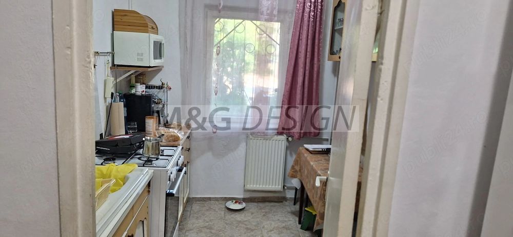 3 camere decomandat parter Lipovei - Poză 6