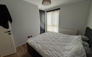 Apartament modern, 2 camere, 2 parcari, zona Eroilor - Poză 3