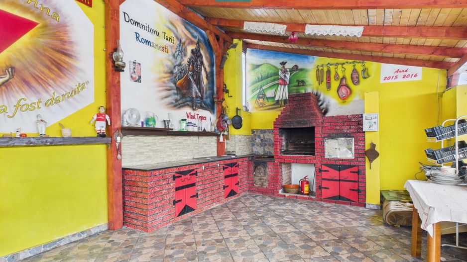 Casă cu 4 camere în zona Parneava - Poză 28