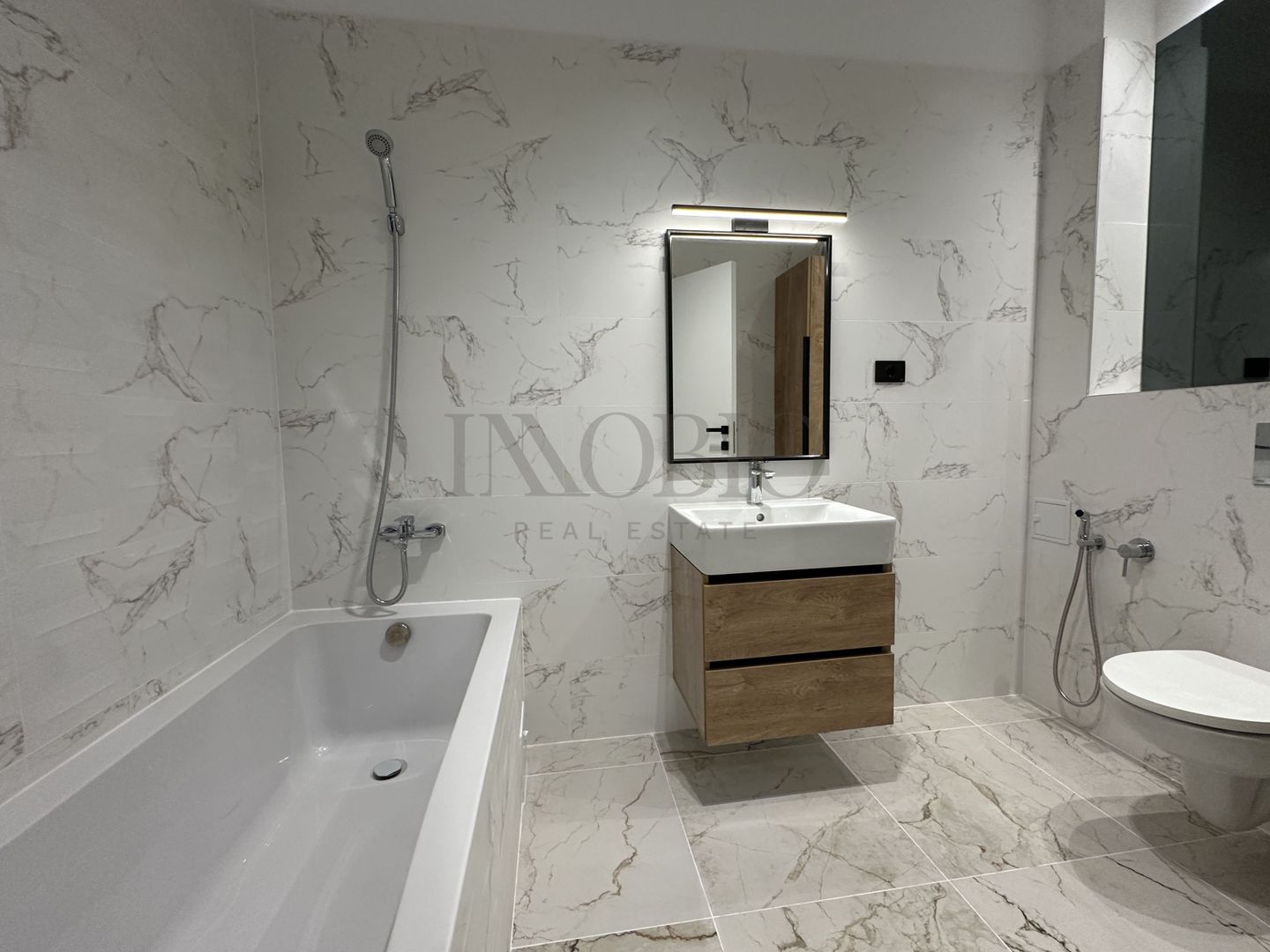 Apartament 3 Camere | 2 Băi | Prima Inchiriere | Atrium Plaza - Poză 12