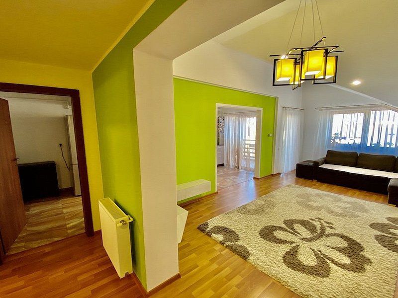 Apartament de inchiriat, zona linistita in cartierul Tractorul. - Poză 9