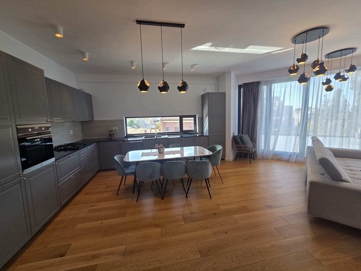 Închiriere Penthouse 4 camere 165mp | Parcul Cazzavillan - Poză 7