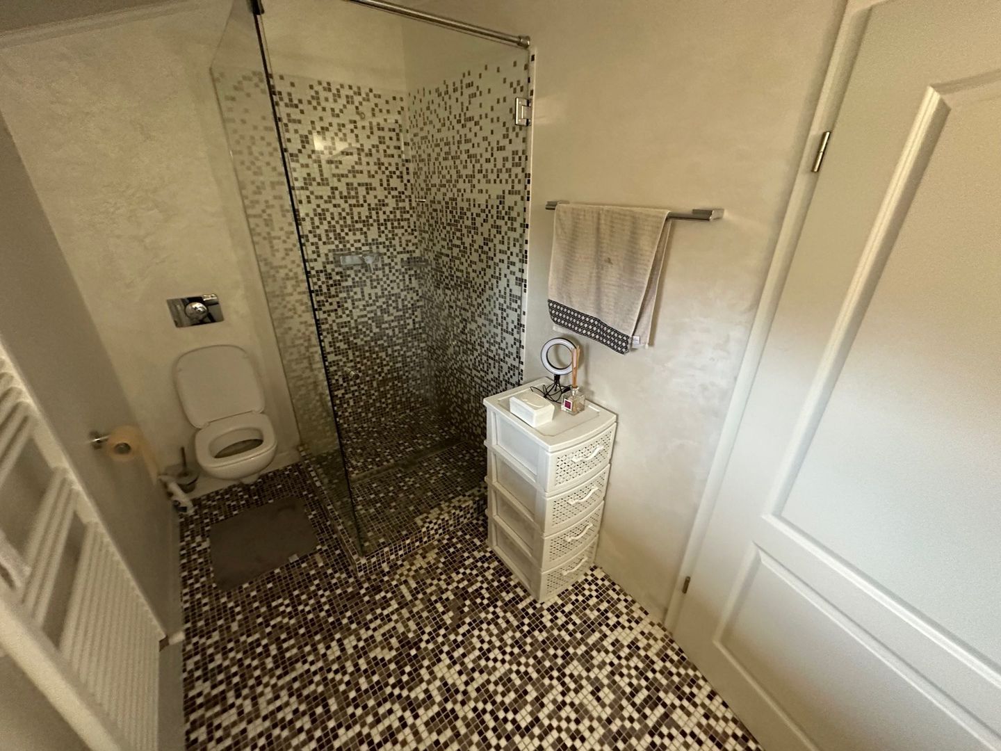 Casa la artera pretabilă Clinica medicala / birouri - Poză 28