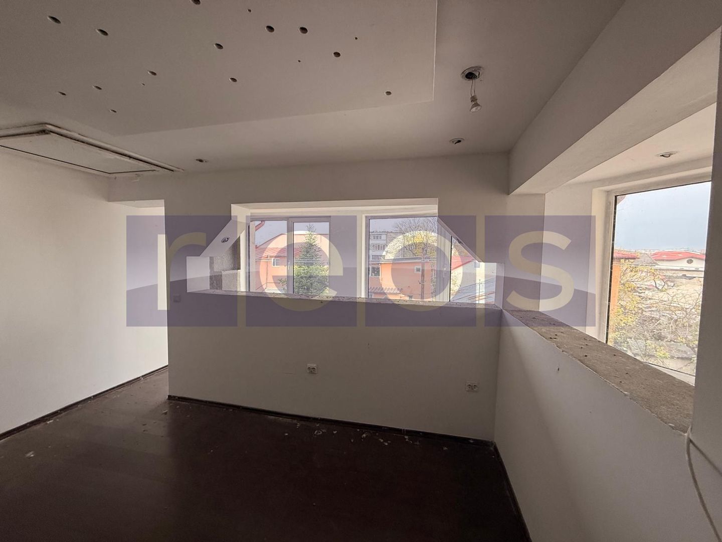 VANZARE VILA P+2+M | AUTORIZATIE EXTINDERE | ZONA BRANCOVEANU - Poză 9