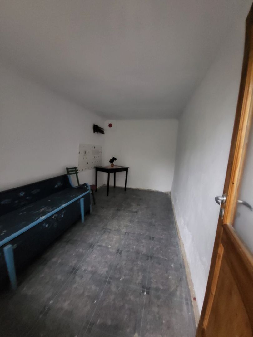 OPORTUNITATE!!! CASA DE VANZARE IN CÂLNIC LA 35.000 EURO - Poză 8