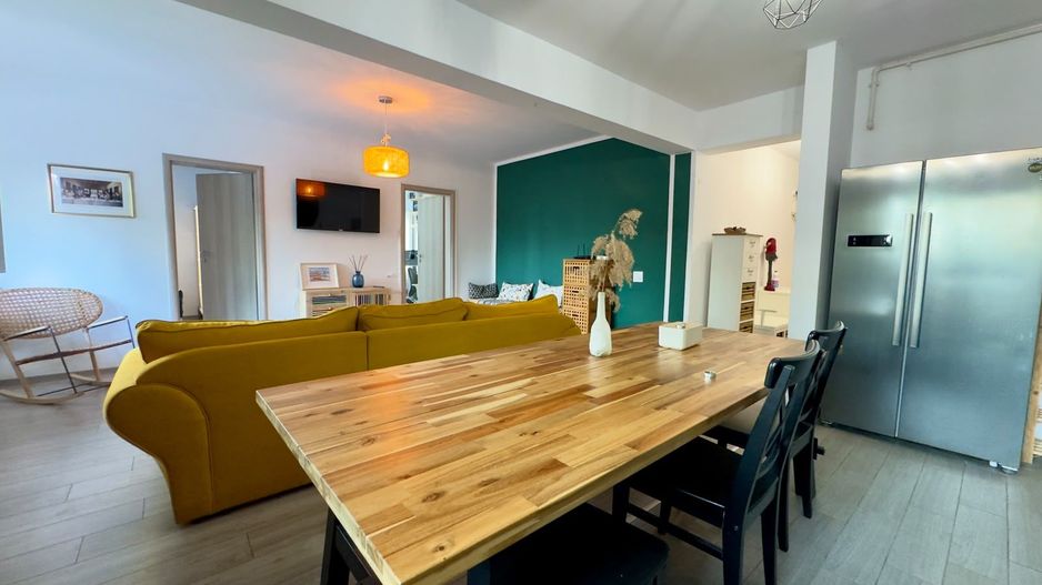 3 camere Semidecomandat | 2 bai | Parcare | Mobilat Utilat | Curte - Poză 6