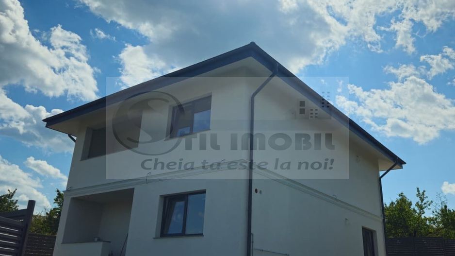 Casă de vânzare, zona Bârnova, jud. Iași - Poză 1