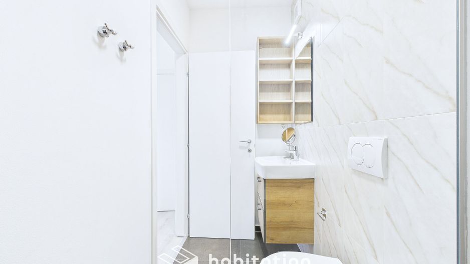 Apartament elegant si vibrant, vedere panoramicǎ ,zona Lipovei- Padure - Poză 23