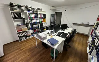 Cladire pretabila spațiu birouri/ clinica - Poză 15