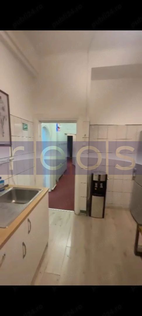 SPATIU 140 MP | 7 CAMERE | PARTER INALT | IDEAL ACTIVITATI COMERCIALE - Poză 2