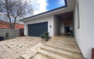 CAsA pe parter formată din 2 corpuri zona Ghiroda - Poză 1