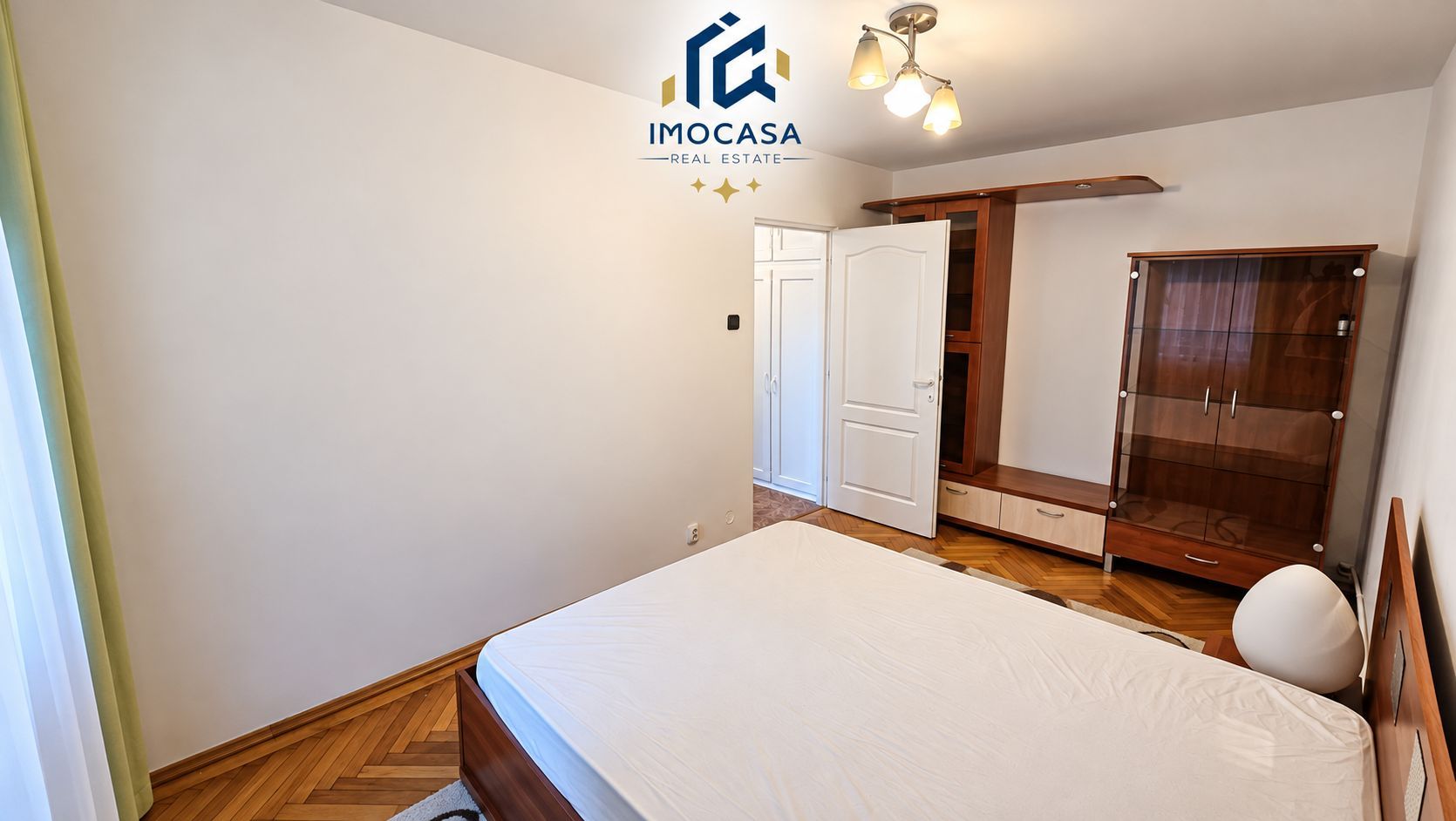 De inchiriat Apartament 4 camere, etaj 2, loc de parcare, Vlaicu, Arad - Poză 8