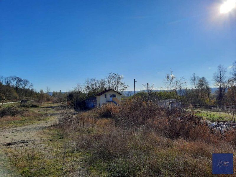 Spatiu de productie, fosta balastiera, Conop, 9100 mp - Poză 3