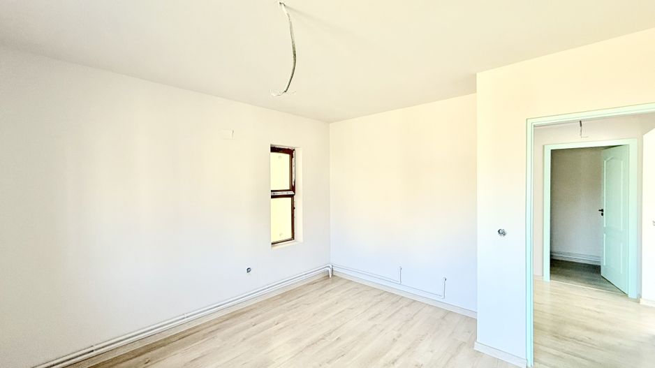 Preț redus 10.000 Eur | Casa finisata, teren 450 mp, in Pecica - Poză 8