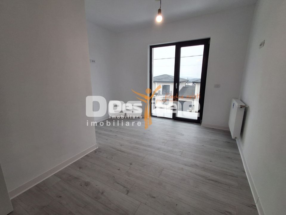 CASĂ tip duplex, situata in Valea Adanca - Poză 14