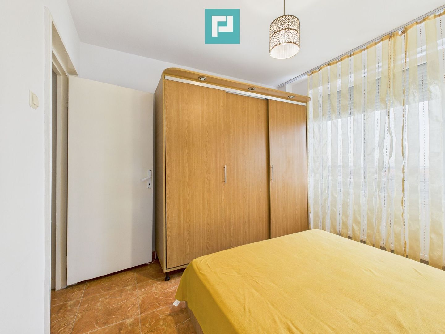 Apartament spațios, 3 camere ultracentral. - Poză 8