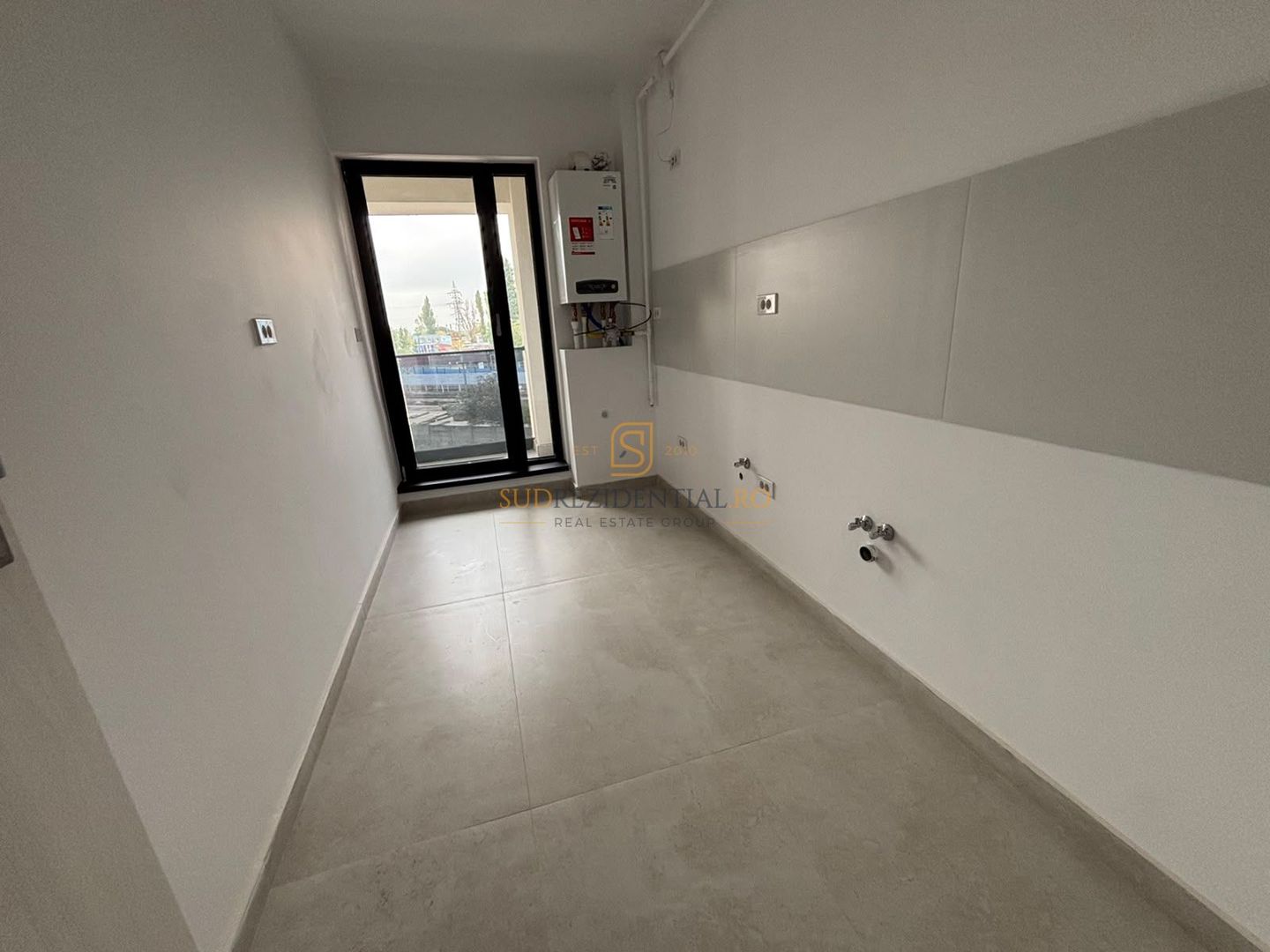 Apartament 2 camere decomandat, nemobilat, metrou Berceni - Poză 6