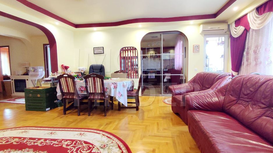 4 camere 106 mp cu Garaj si Parcare exterioara in Buna Ziua - Poză 9