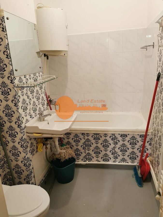 Garsonieră  decomandată cu centrala proprie – la 5 minute de metrou - Poză 8