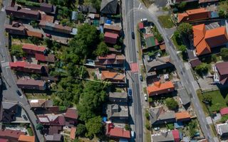 Casa 3 camere 80 mp, renovata parțial, teren generos, Sacele/Brașov - Poză 16