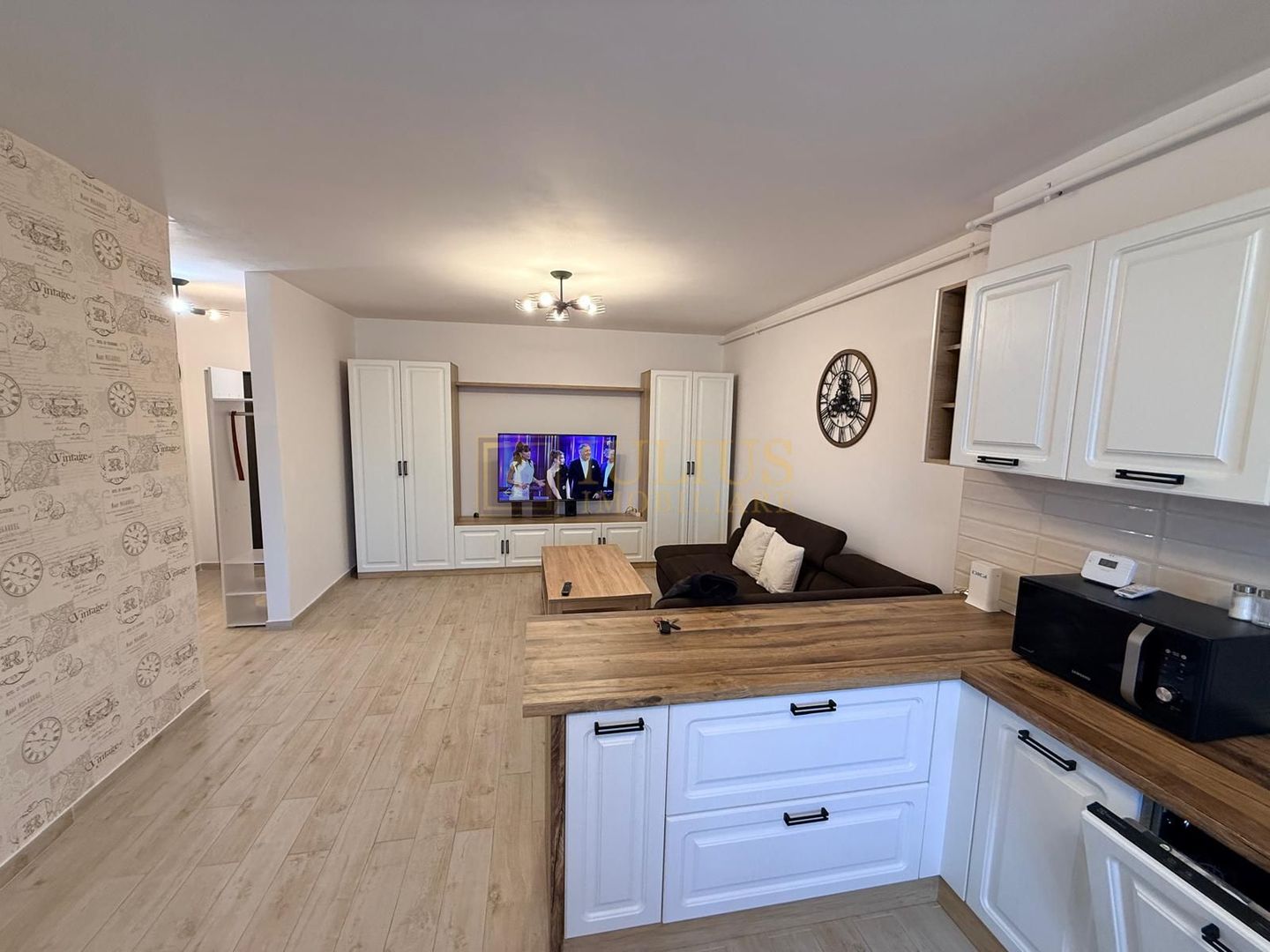 2 camere| Dumbravita| apartament mobilat lux| loc de parcare| lift| - Poză 8