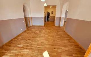 2 Vile Interbelice | Zonă Centrală | Renovate Integral 2024 - Poză 11