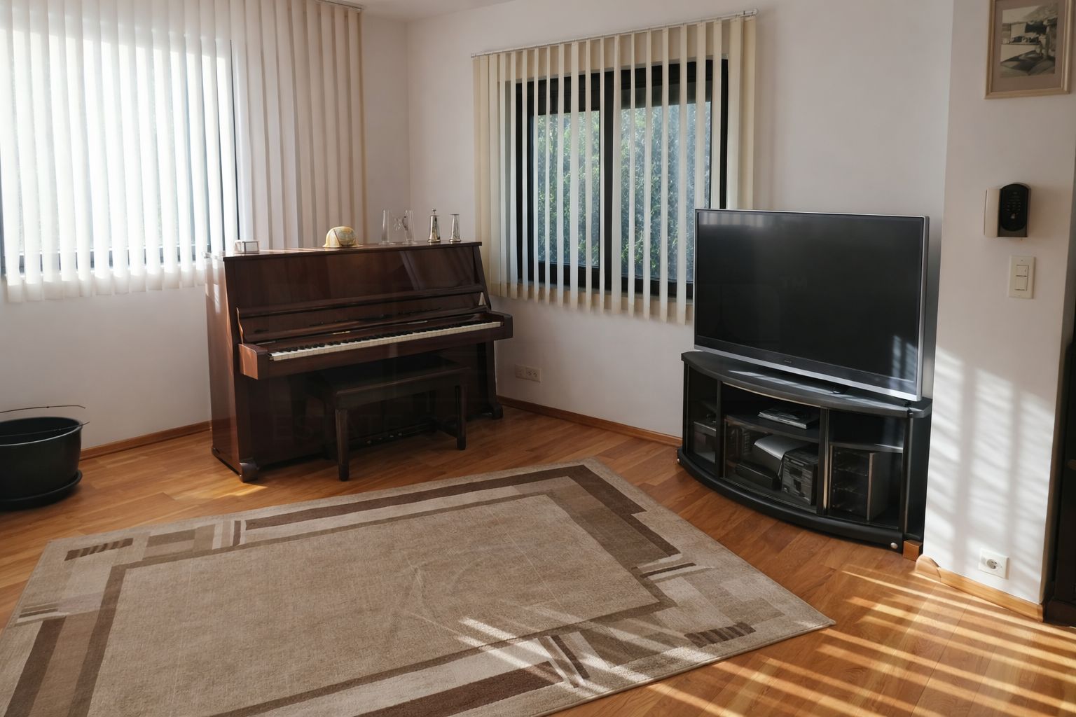 Vilă de închiriat | Suceava – Zamca | 450 mp | Ideal firmă / birouri - Poză 4