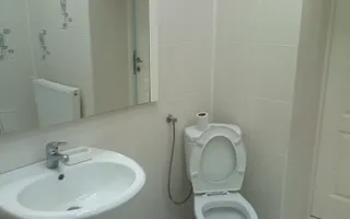 3 Camere curte si loc de parcare, langa Primarie - Poză 13