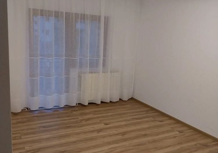 apartament 4 camere - Poză 3